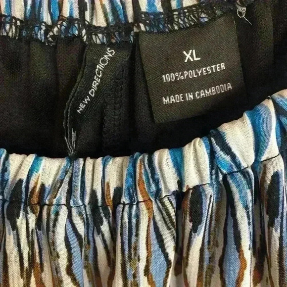 New Directions Ladies L/S Blue and White Silky Peacock look size XL - Picture 4 of 4